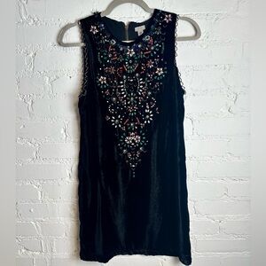 Ecote Bejeweled Black Velvet Floral Beaded Holiday Embellished Crew Mini Dress
